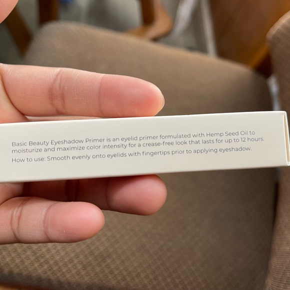 NIB Basic Beauty Eyeshadow Primer Makeup - Picture 5 of 6